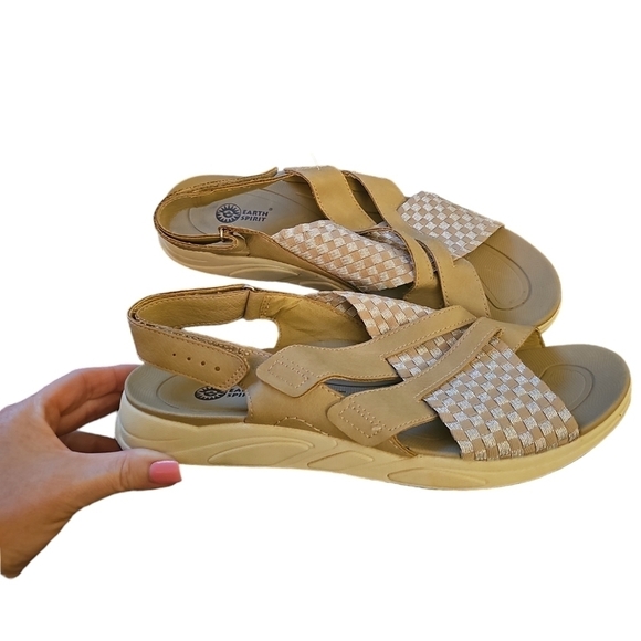 Earth Spirit sz 11 tan silver sandals new SH32 - Picture 1 of 6